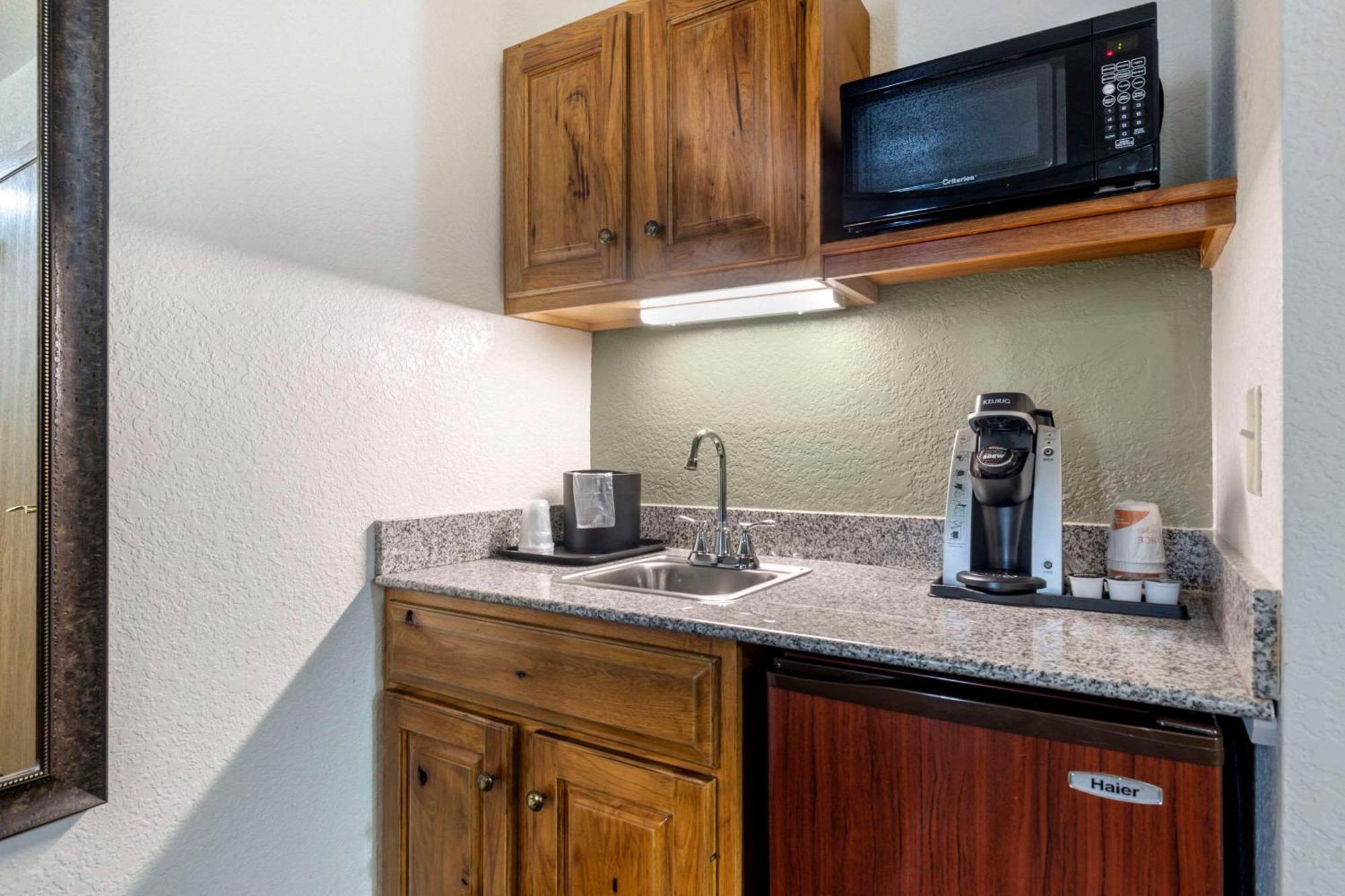 Comfort Inn & Suites Mt Rushmore Кистон Экстерьер фото